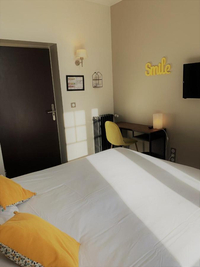 Hotel De Bretagne Dol Centre Ville - Hotel Et Restaurant 多尔德布列塔尼 外观 照片