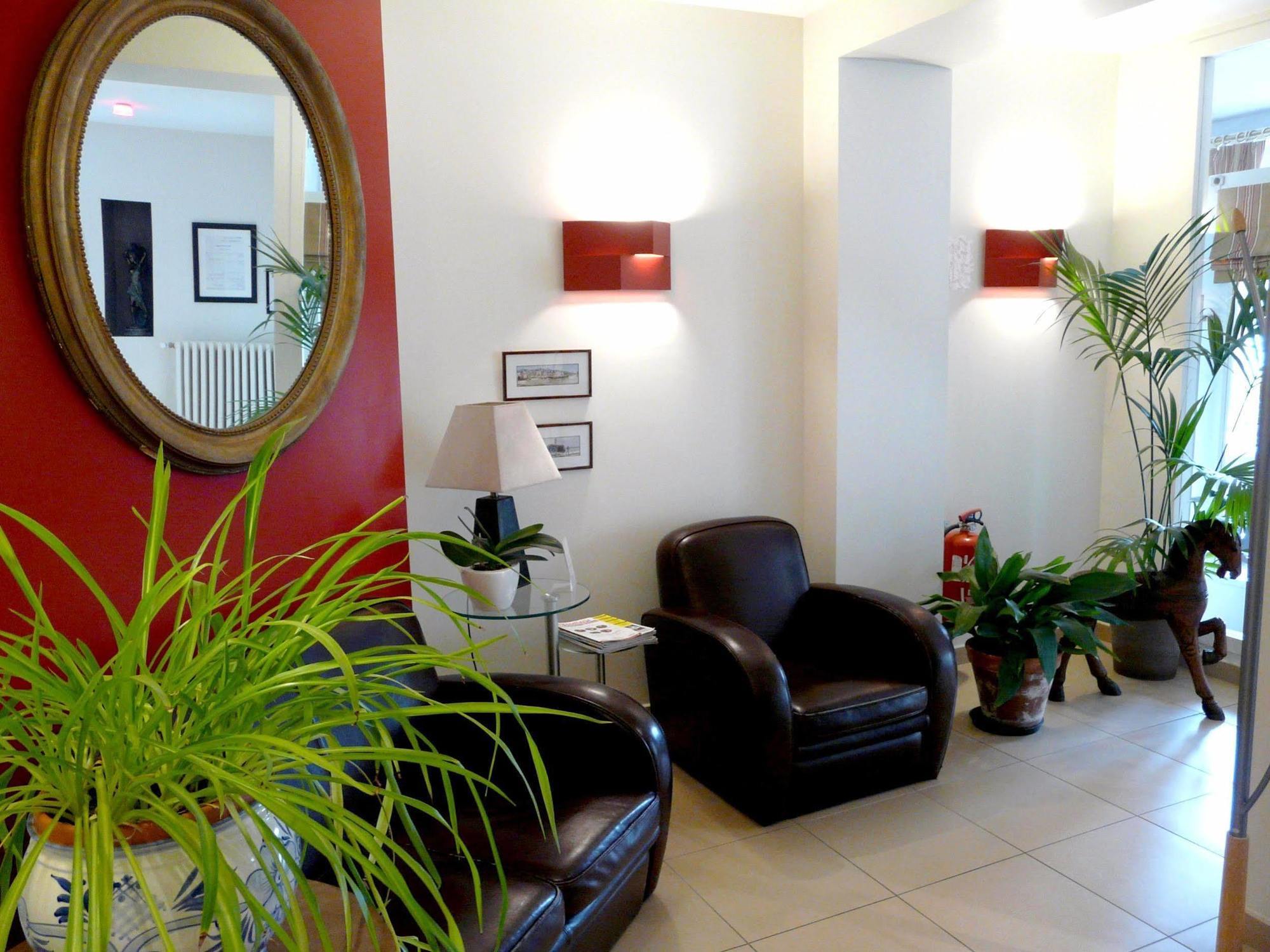 Hotel De Bretagne Dol Centre Ville - Hotel Et Restaurant 多尔德布列塔尼 外观 照片