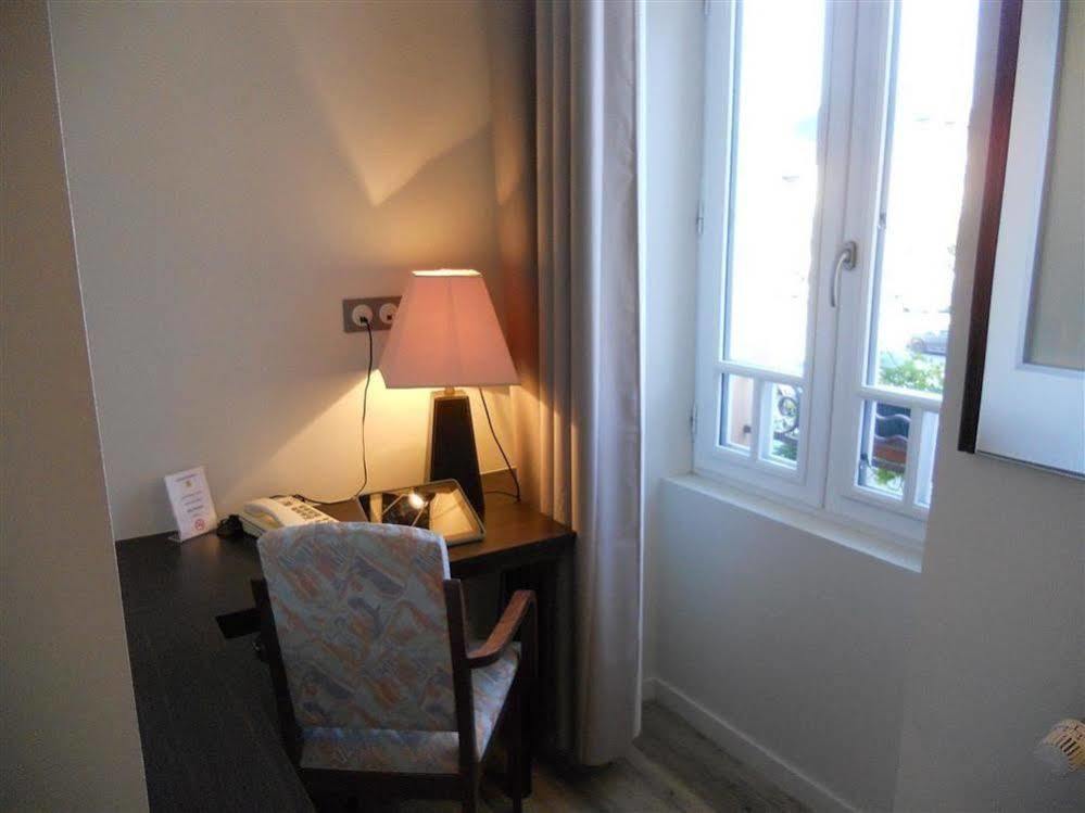 Hotel De Bretagne Dol Centre Ville - Hotel Et Restaurant 多尔德布列塔尼 外观 照片