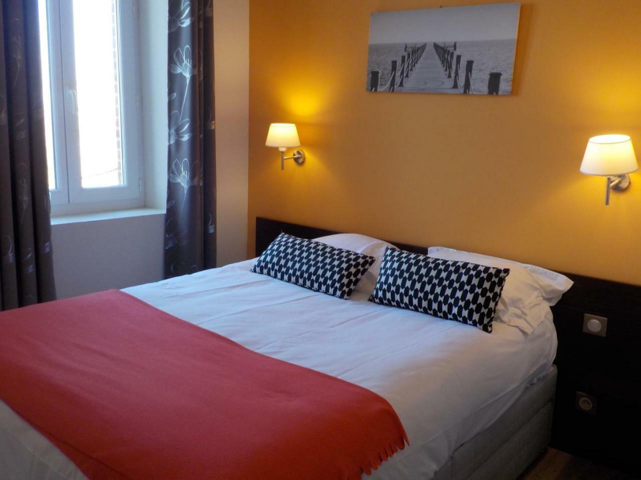 Hotel De Bretagne Dol Centre Ville - Hotel Et Restaurant 多尔德布列塔尼 外观 照片