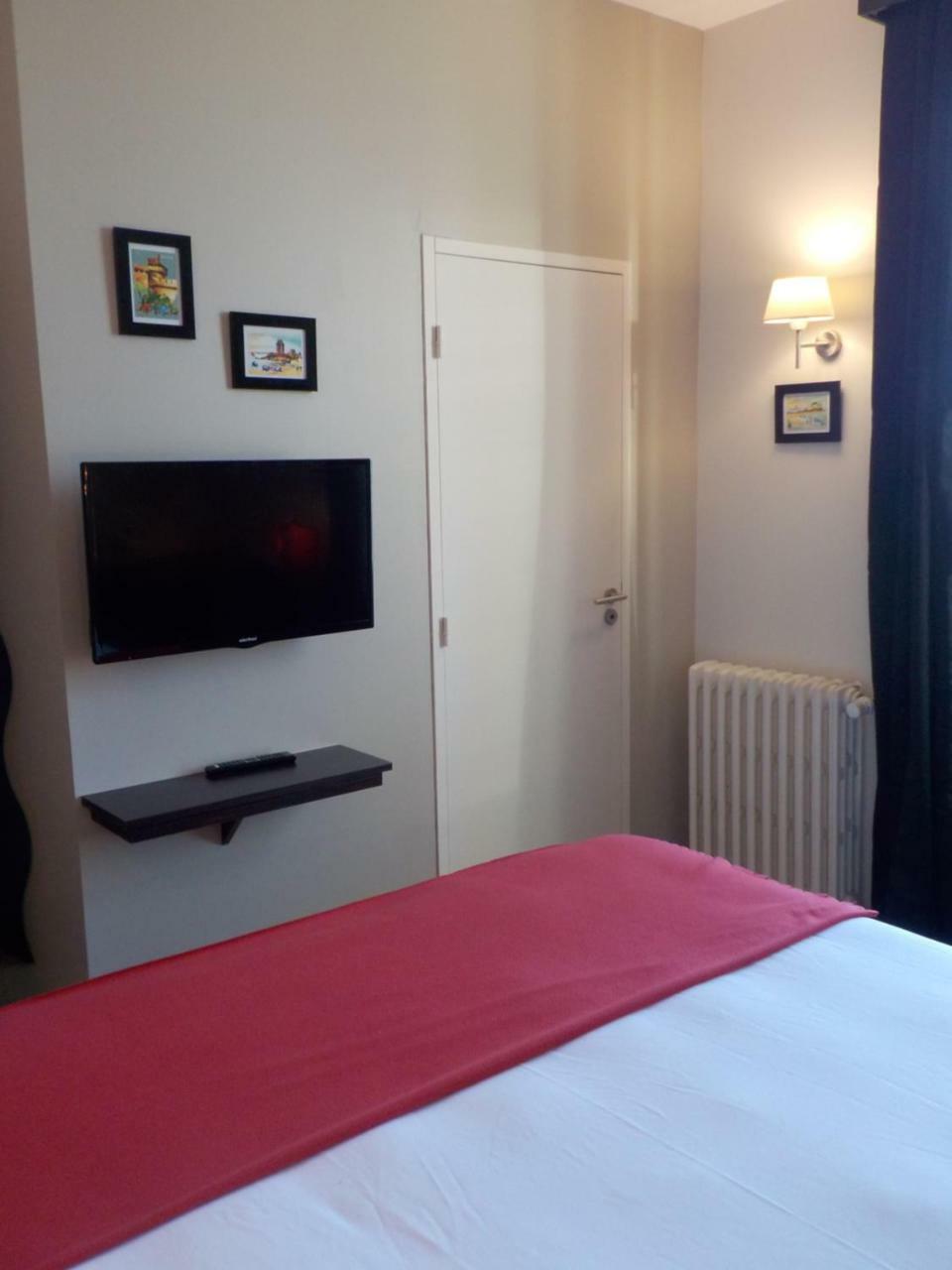Hotel De Bretagne Dol Centre Ville - Hotel Et Restaurant 多尔德布列塔尼 外观 照片